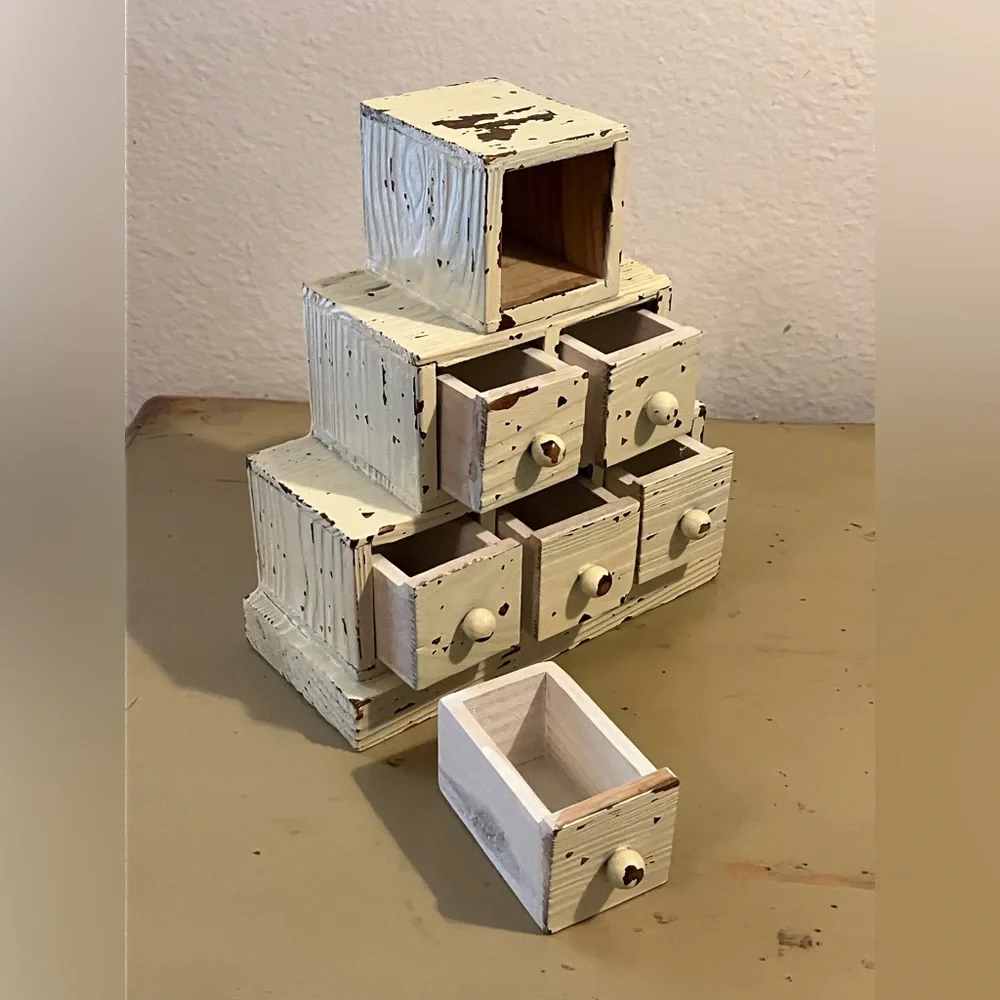 Rustic Chippy Cream Paint Folk Art Wood Distressed Storage Stacked Cube Box - Picture 7 of 13